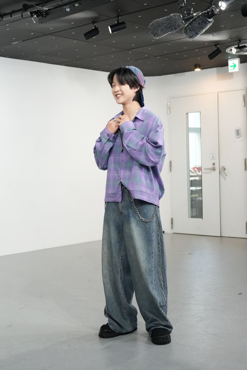 bmsg_trainee's tweet photo. ⸜ 📷✨ ⸝

#57 | 私服コーデ企画！RYOMAに似合うコーデはどれだ!?
【TRAINEE’s PARK | RYOMA LOOK BOOK】
🔗https://t.co/CnMEJ1T6Ll

コメント欄もチェック👀！

#TRAINEESPARK #トレパ未公開
#BMSGTRAINEE https://t.co/hSAxricOD2