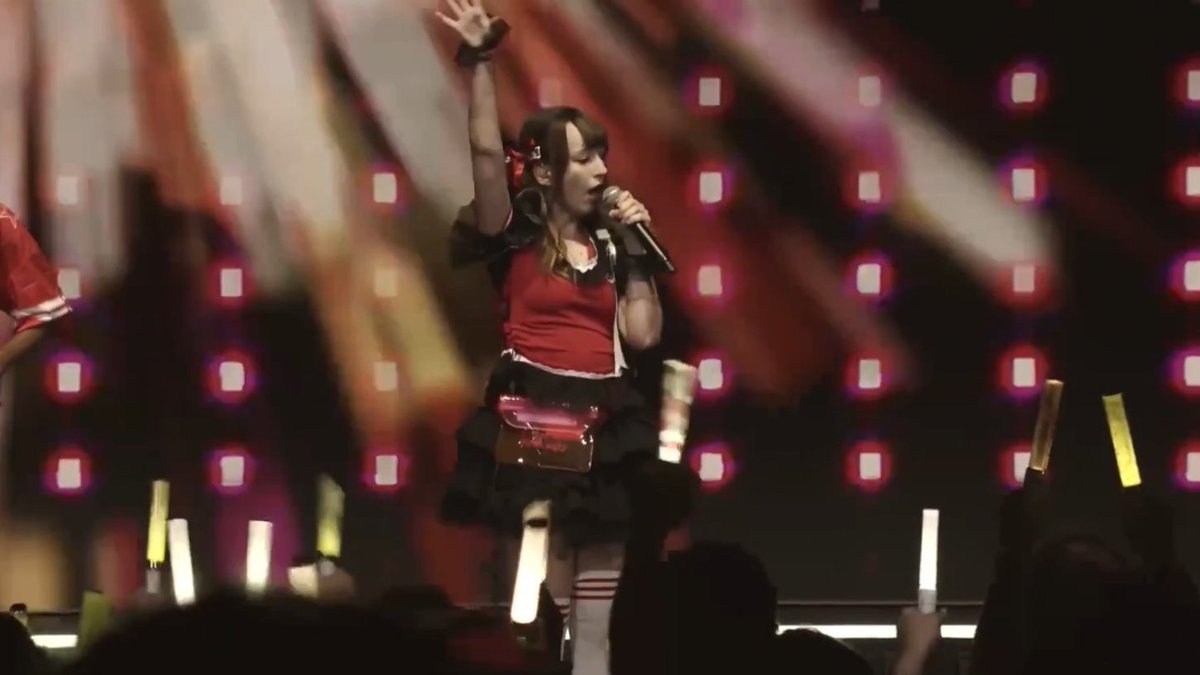 Yuria_683's tweet photo. Keeki looked amazing performing, she truly is built for the stage🥹  #keekikingdom #SkylineSerenade https://t.co/c0IRqCakN0