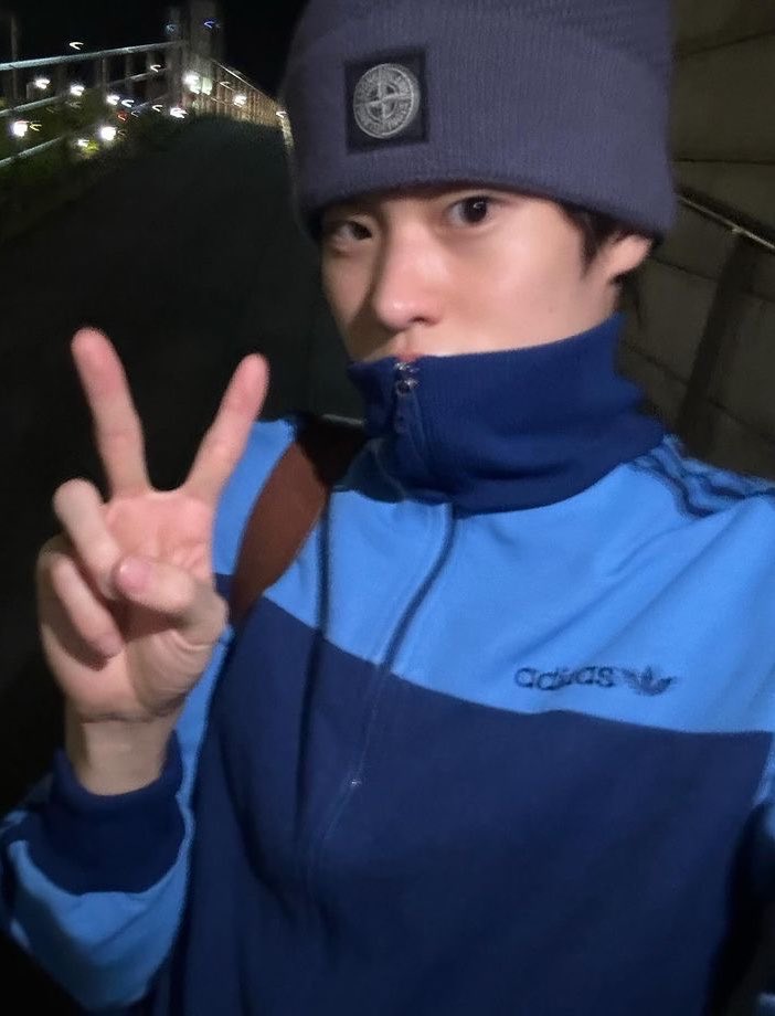 deveomnomnom's tweet photo. ㅤ 
🫐     . . .⠀⠀꒰ #edrtwt #moothunt ꒱

       ⁺　.⠀    devon ,  19⠀ ⌒₊˚ ❤︎ ⠀ 
                    they   ノ⠀he .⠀
       ︵  cw: 49  sw: 53  gw: 45   .ᐟ 
basic dni   #kpopedtwt #coeredtwt 

             ♡ / ↻ to be moots .ᐟ https://t.co/WvK7IQluD5