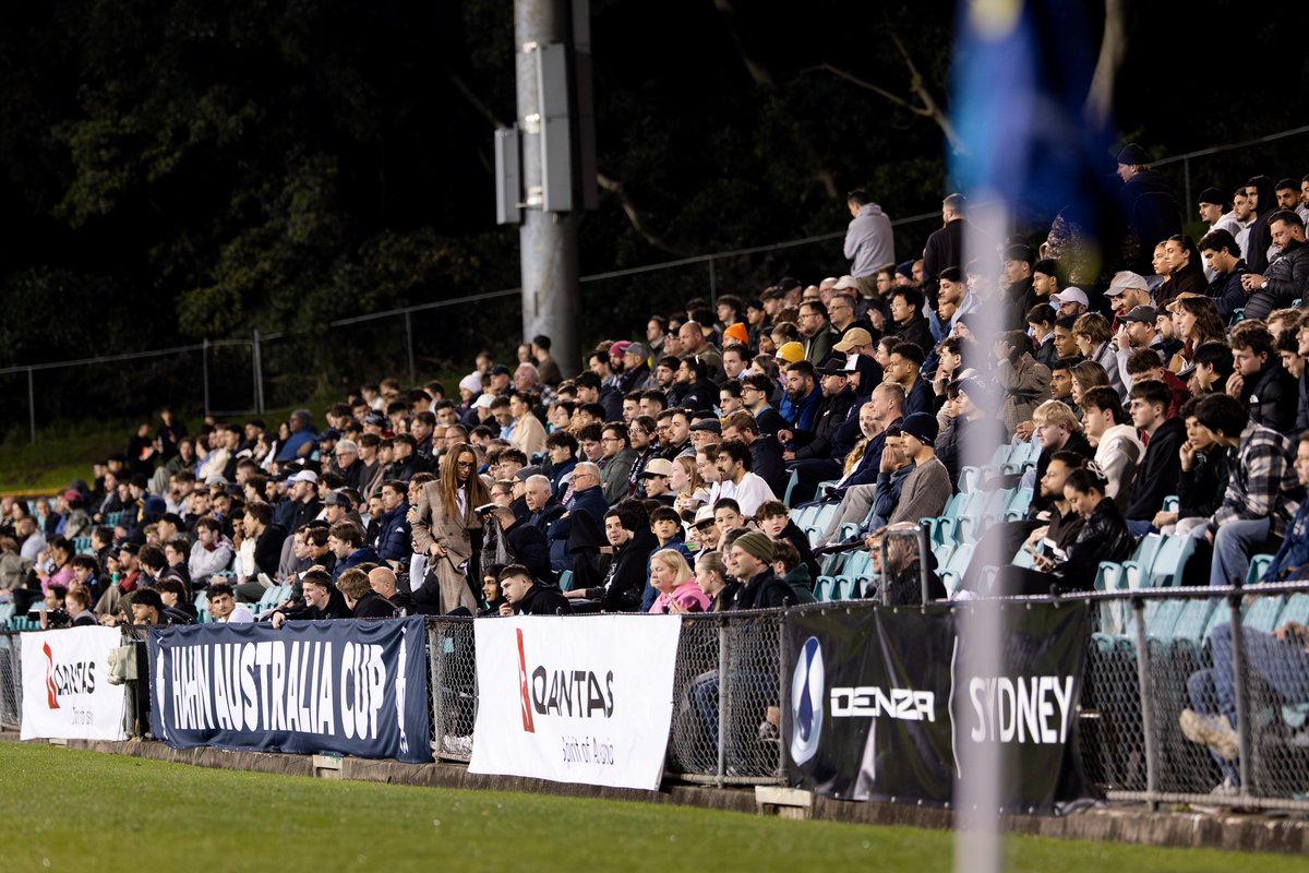 apialeichhardt's tweet photo. But for now we say thank you to the near 5,000 of you who spent your last two Wednesdays backing your local maroon and blue. Grazie mille, famiglia π«Ά
#APLvMVC #AustraliaCup #ForzaAPIA ππ©΅ https://t.co/FVQJDrvt1Z