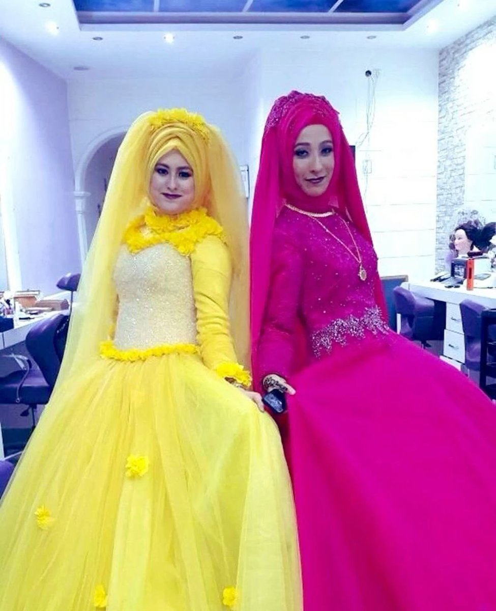 v7rsatil's tweet photo. hola chicas como están hoy les quería
mostrar el vestido de @bocayoteaamo @peronyoteamo_67 para sus xv la verdad lo hicimos las wachiturras con mucho amor https://t.co/ivoJBuLiai