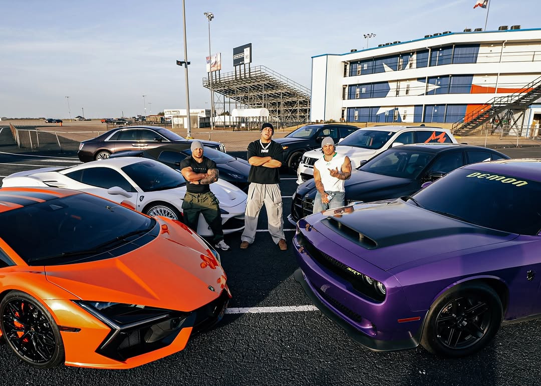 brunotakem's tweet photo. TOGI VS TREN TWINS

FOREIGN VS WATERMELON

WHO HAS THE FASTER CAR COLLECTION???

NEW YOUTUBE VIDEO ON THE TWINS CHANNEL ON FEB 28TH https://t.co/GBfRhZVGkm