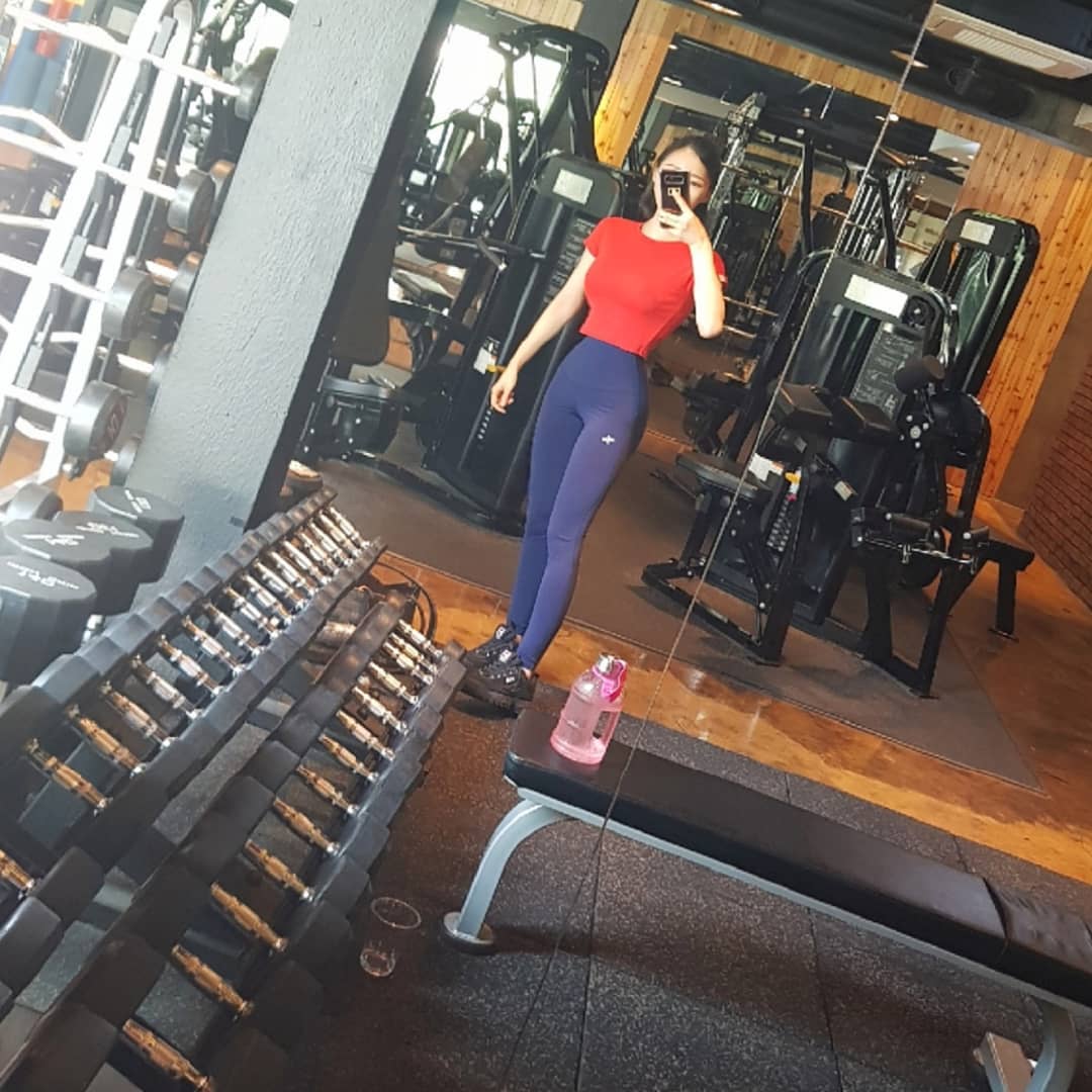 __13092's tweet photo. Take one VC &amp; VE chewable tablet daily to supplement dual nutrients#body #skin #health #vrial #tiktok https://t.co/bovVIFkpdw