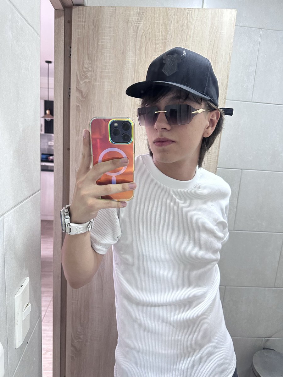 _00teddy's tweet photo. 🥸
#viral #x #medellin https://t.co/uh3z2jjexD