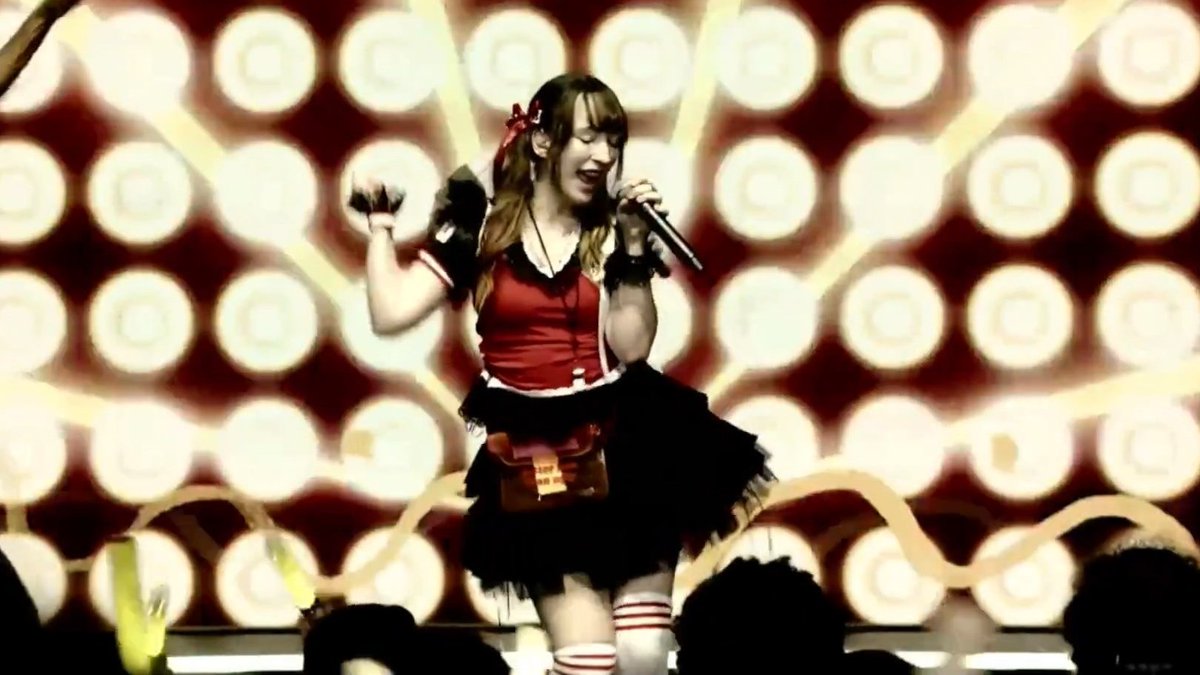 Yuria_683's tweet photo. Keeki looked amazing performing, she truly is built for the stage🥹  #keekikingdom #SkylineSerenade https://t.co/c0IRqCakN0