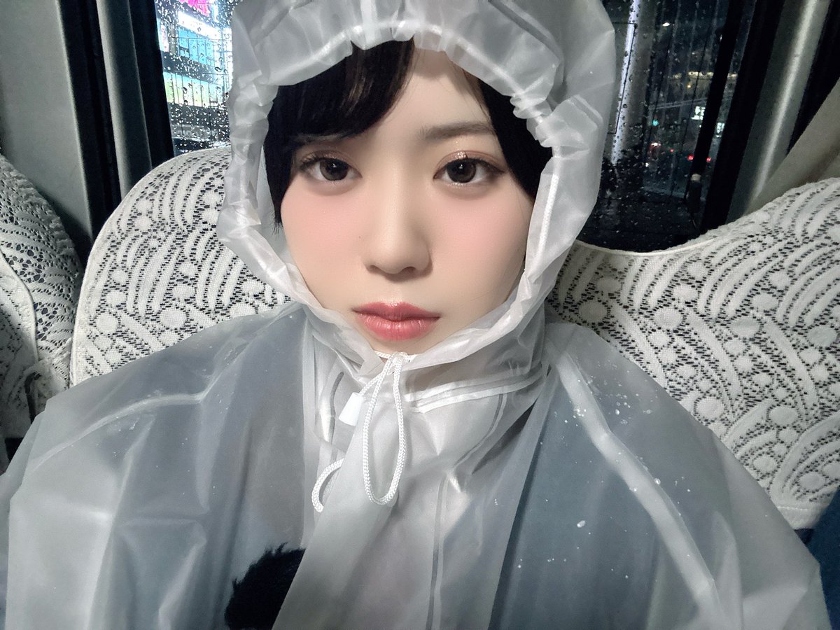 SayuriDate's tweet photo. なんとも言えない表情☔️🫩 https://t.co/PNdUjt9pxP