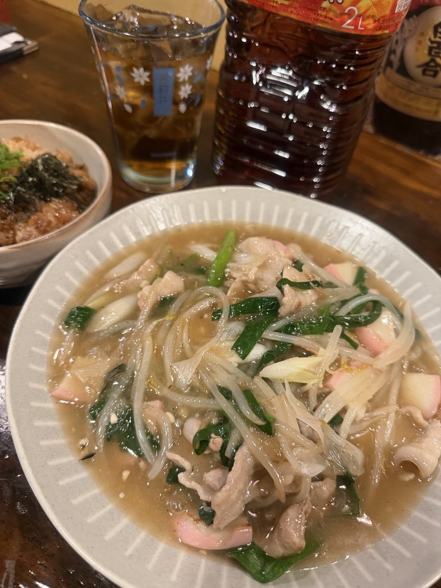 linkagedot's tweet photo. 本日の賄い

洗練された喜一の麺をラードで焼き！
淡麗な喜一の塩スープを五目餡掛けにし！

冒涜part2

喜一五目塩餡掛け焼きそばです！！ https://t.co/MYelDnQCAq
