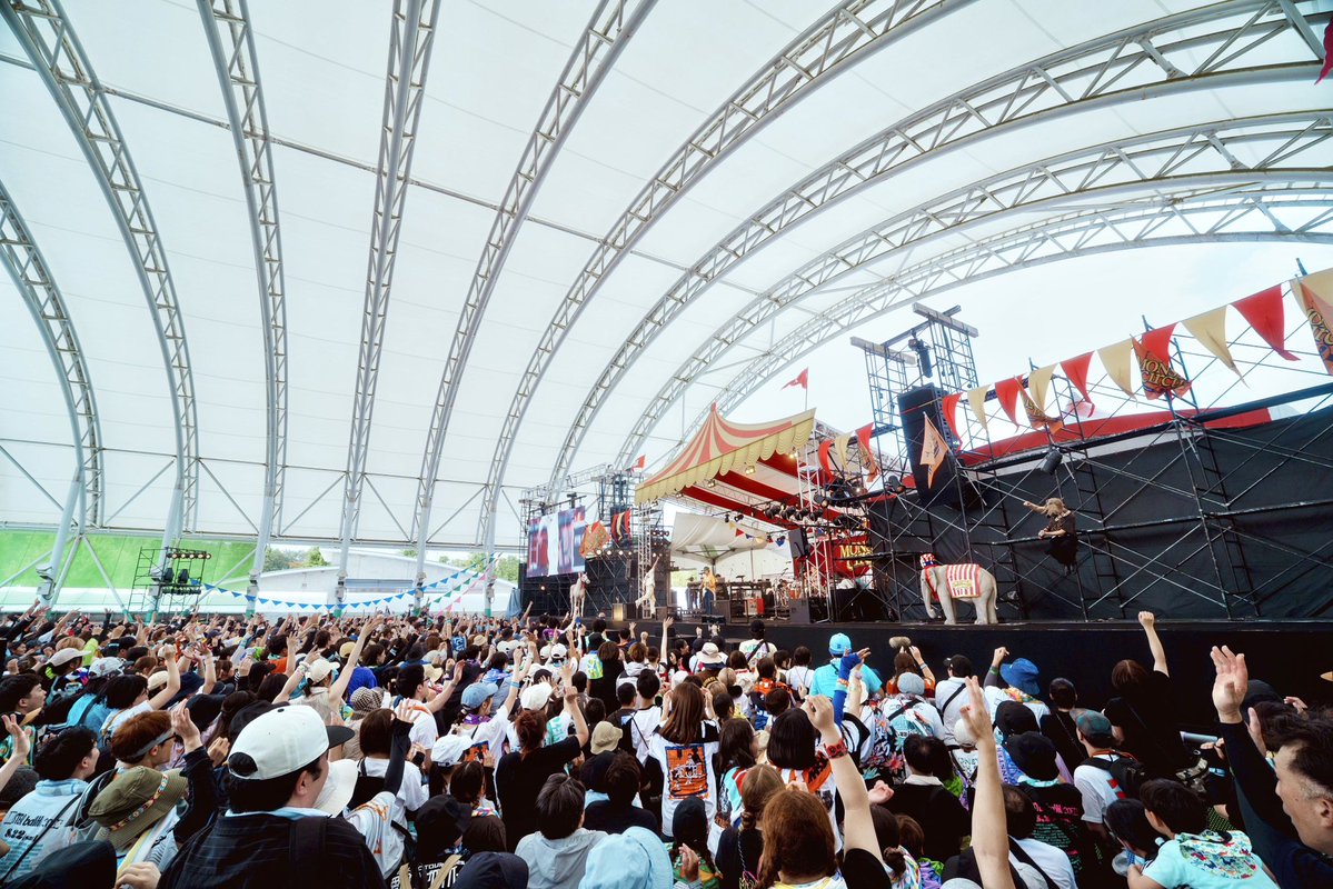 dish_info's tweet photo. 『MONSTER baSH 2026』

DISH// SETLIST
1. プランA
2. アイコトバ
3. エール
4. Seagull
5. 愛の導火線
6. 猫

🎧セトリで聴く
https://t.co/dCxTdQLh0F

ありがとうございました🎪

#モンバス #モンバス2026
#DISHꤷꤷ https://t.co/2TPfLfIYwF