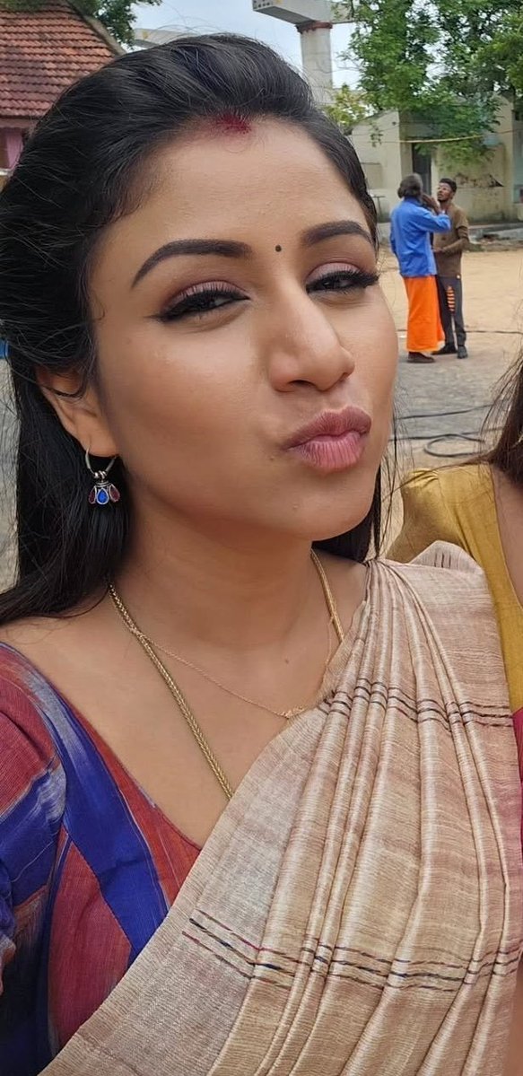 meena14p's tweet photo. Alyaa una pathale veri aagudhu di🥵aptiye kis atuchu kite sootha penanju😋2 molaya uruti pulunju sapi paal kutikanum di🤤veri yeri una kuniya vachu jatiya kalatitu soothula poola 🍌vitu kulunga kulunga mathaalam vasikanu di echa munda🥵aptiye motha kanjiya moonjila vadiya vitanu https://t.co/hDh8t3Tw3T