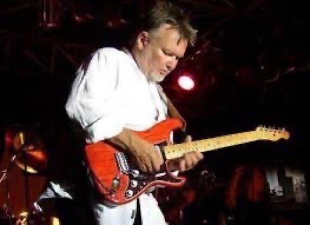 pillolerock's tweet photo. il 22 Agosto 2018 moriva
Ed King,
nome d’arte di Edward Calhoun King,
chitarrista e bassista statunitense.
Ed nel 1967 fonda i
Strawberry Alarm Clock e nel 1972
entra nei Lynyrd Skynyrd, con cui
pubblica sei album.
#EdKing #pillolerock https://t.co/xPSmIByJnb