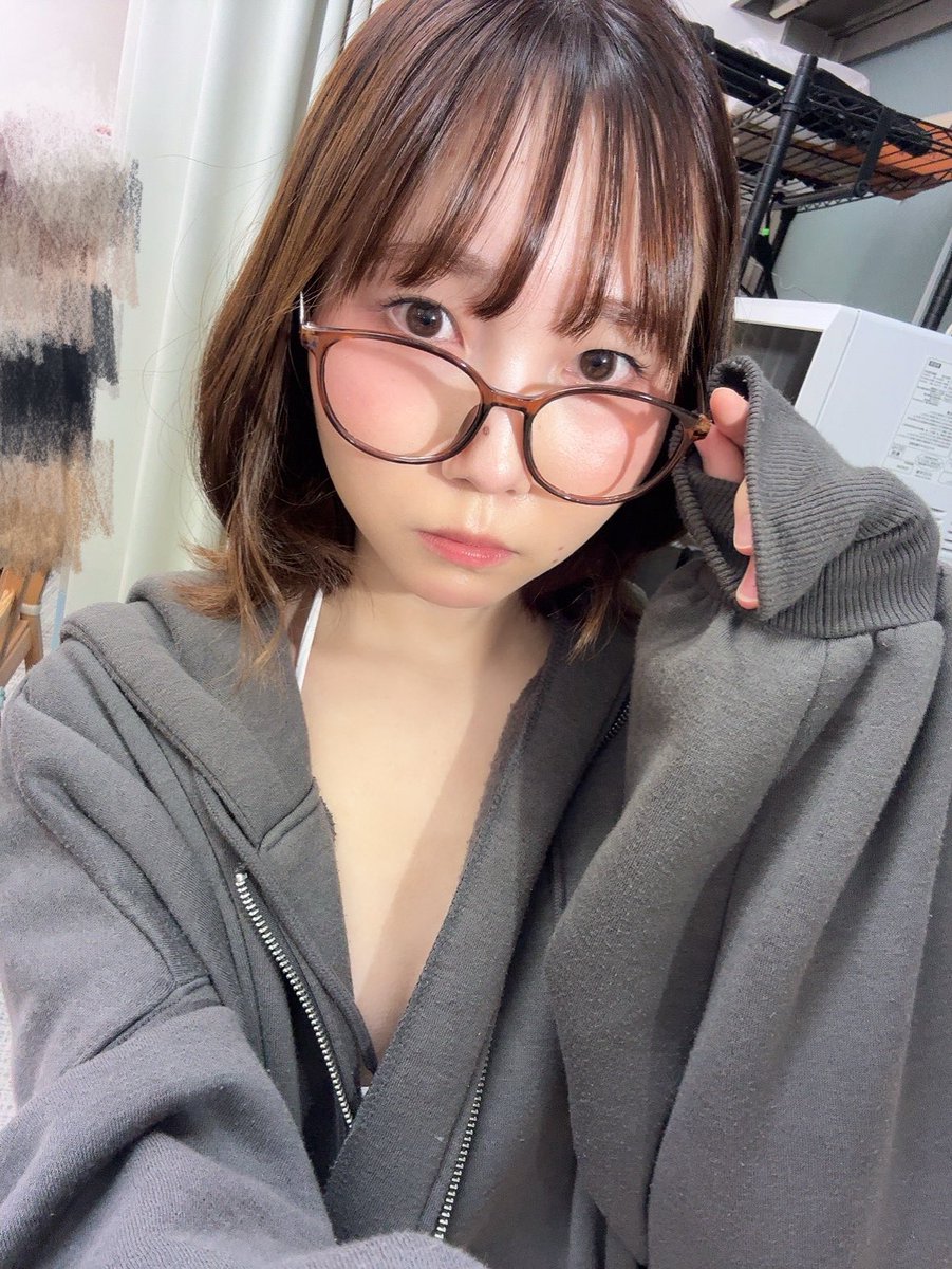 shuu_primo's tweet photo. はじめての巻き髪…… https://t.co/NmdiffJ95D
