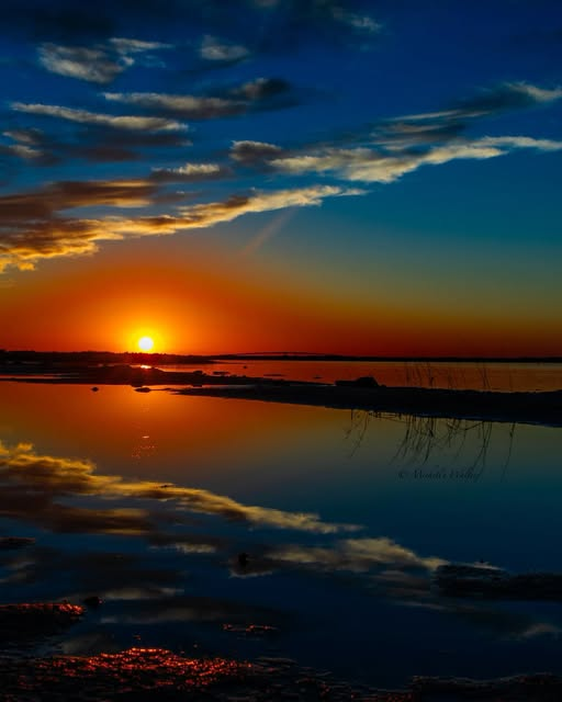 MissLayLac's tweet photo. Some moments are worth stopping for. A beautiful sunset, still waters, and a reminder that life is full of quiet blessings. 🌅✨ https://t.co/0rTMtpQlyo