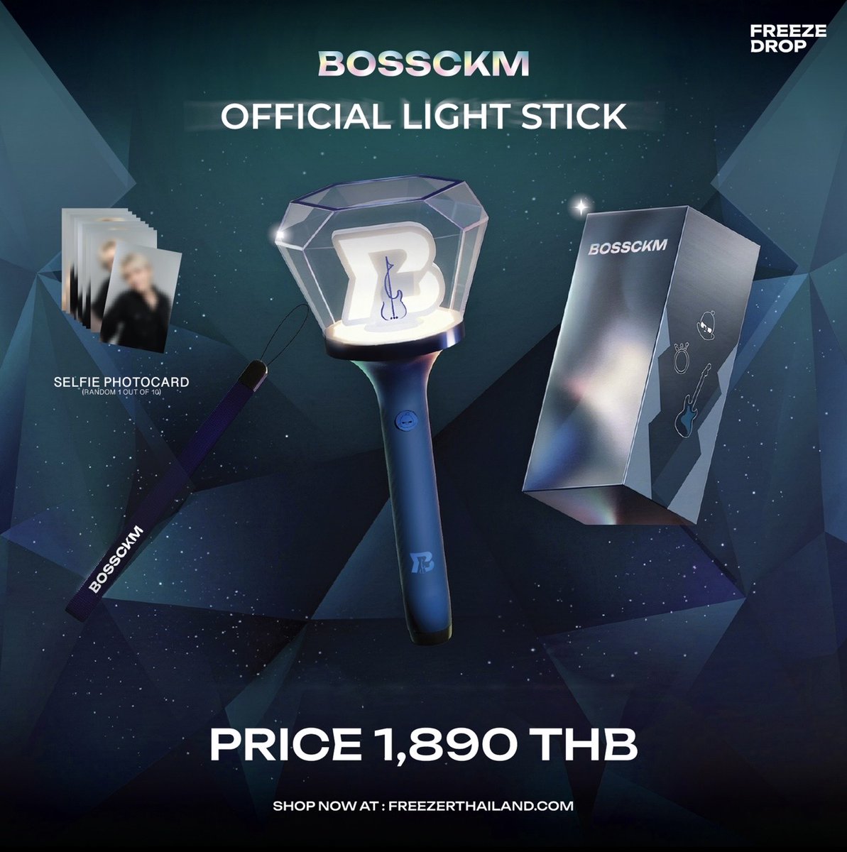 stormyjin925's tweet photo. This is exactly what I wanted😭 The quality of the BOSSCKM lightstick looks amazing. The diamond shape, the blue guitar on the big 'B', even the strap and box look top tier. Plus, a random selfie photocard Can't wait to hold this😭
#BOSSCKMLightStick
#FREEZEDROP
#BOSSCKM https://t.co/HZJQINGQjV