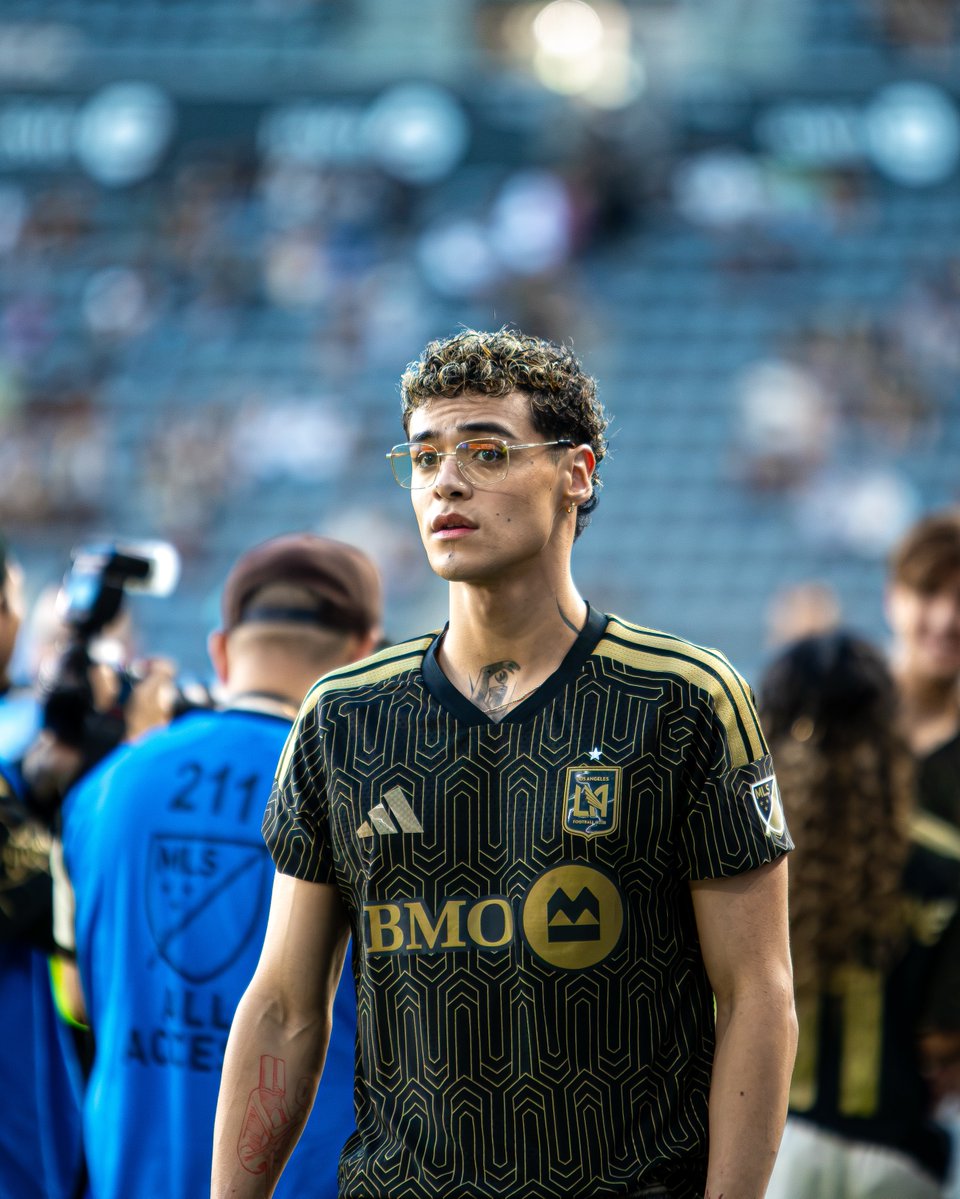 StbvBase's tweet photo. DREW in new photos from LAFC

#SANTOSBRAVOS #DREW https://t.co/ClIZ3Y72YT
