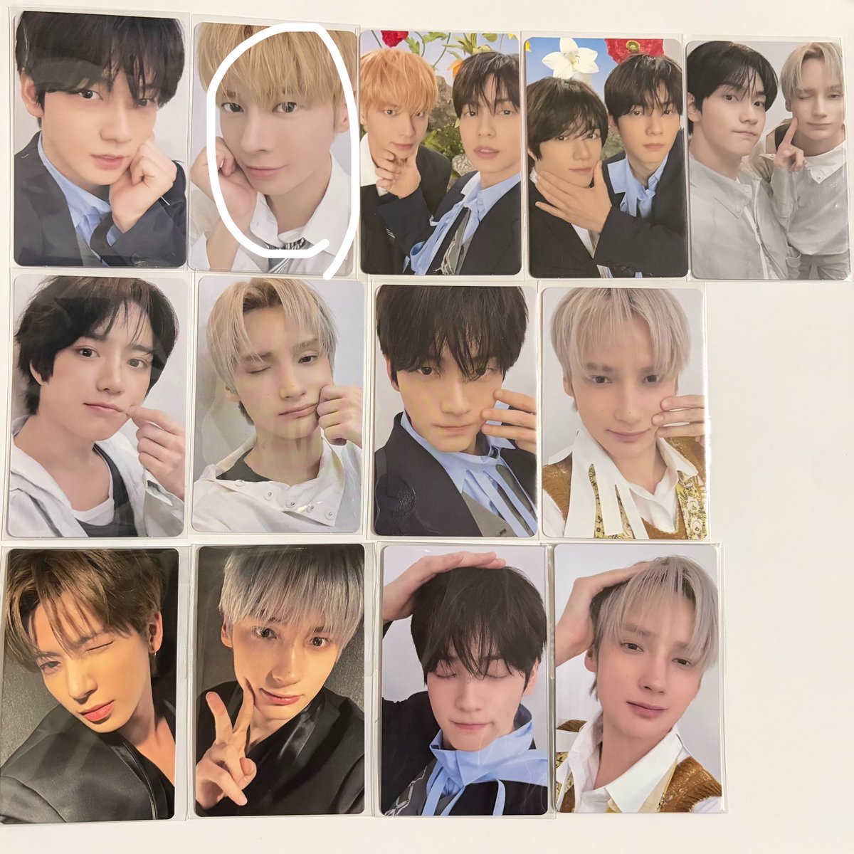 nmoa_txt's tweet photo. @pi0o___ 検索からリプ失礼いたします🙇‍♀️
丸で囲んだトレカと同種ヨンジュンとの交換は可能でしょうか？
ご検討よろしくお願いいたします🙏 https://t.co/HFBhSN9CPf