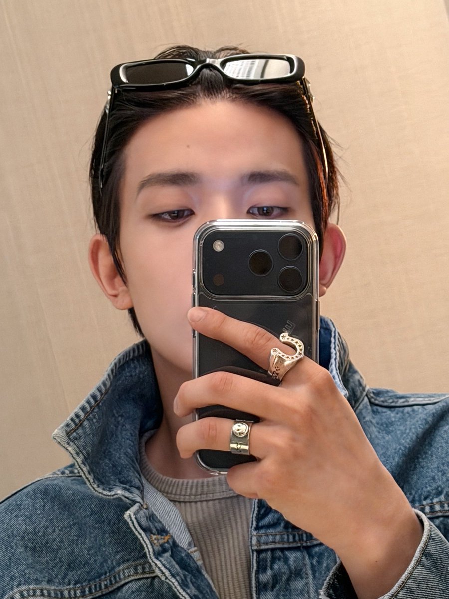 kdnkji's tweet photo. เดรสสส พี่ EVAN พี่🥹😭ㅠㅠㅠㅠ https://t.co/mKkpuzpdYd