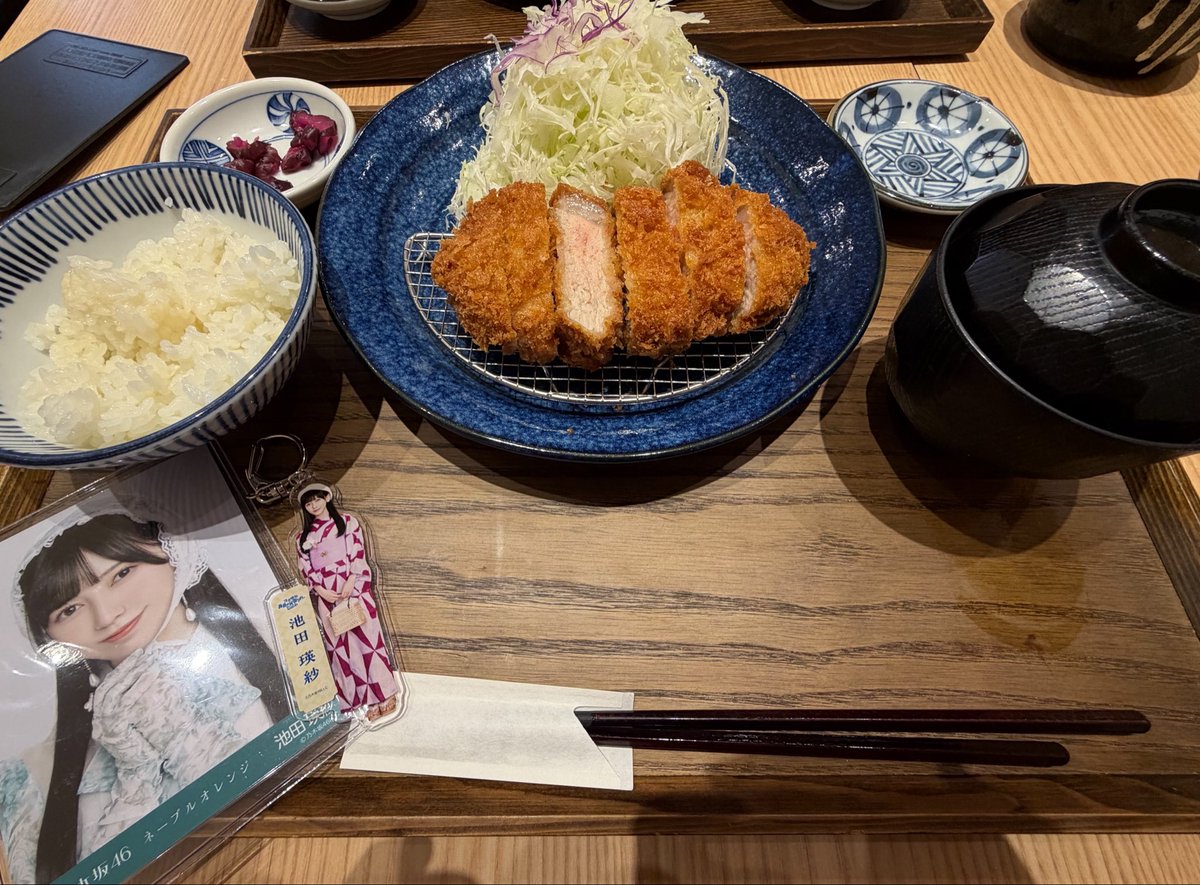 c_xtg4's tweet photo. とん久っていうとんかつ屋さんめっちゃ美味しかった！^ч^ https://t.co/3QwQvZzT0X