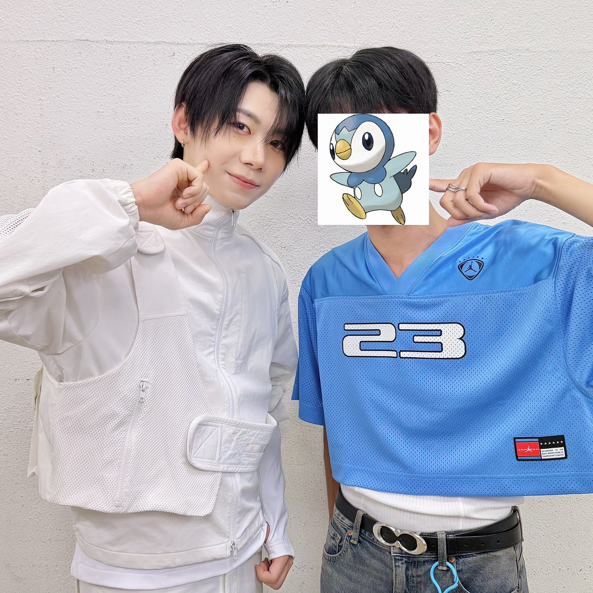 tangtang_hooroo's tweet photo. 260821
🐱🐱🐱
#AHOF  #아홉 
#PARKHAN #박한 https://t.co/YD5GA8XUno