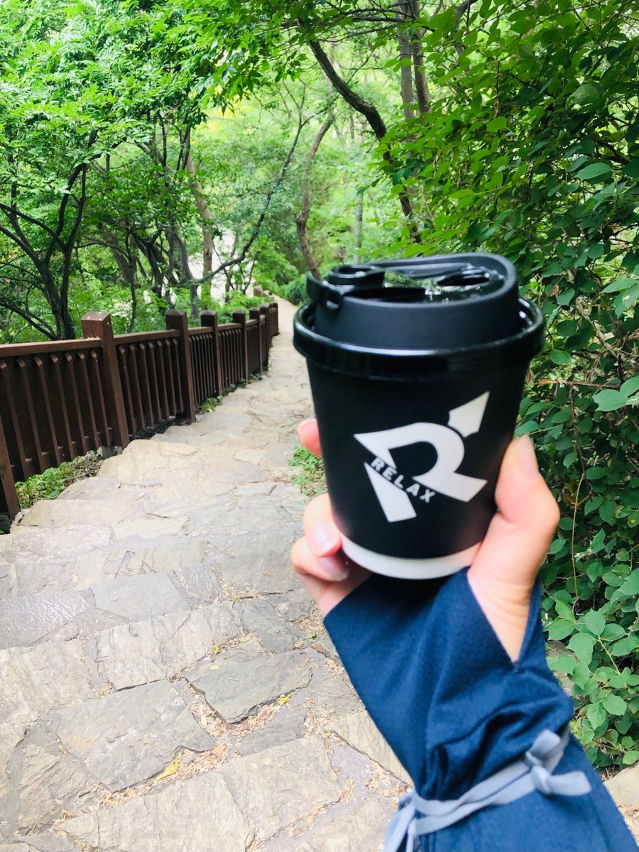 karl_hugotpa's tweet photo. Just finished the 5km morning run! Post-run stretch with a nice cup of iced coffee — total win for today!， https://t.co/s1hh8tjqGi