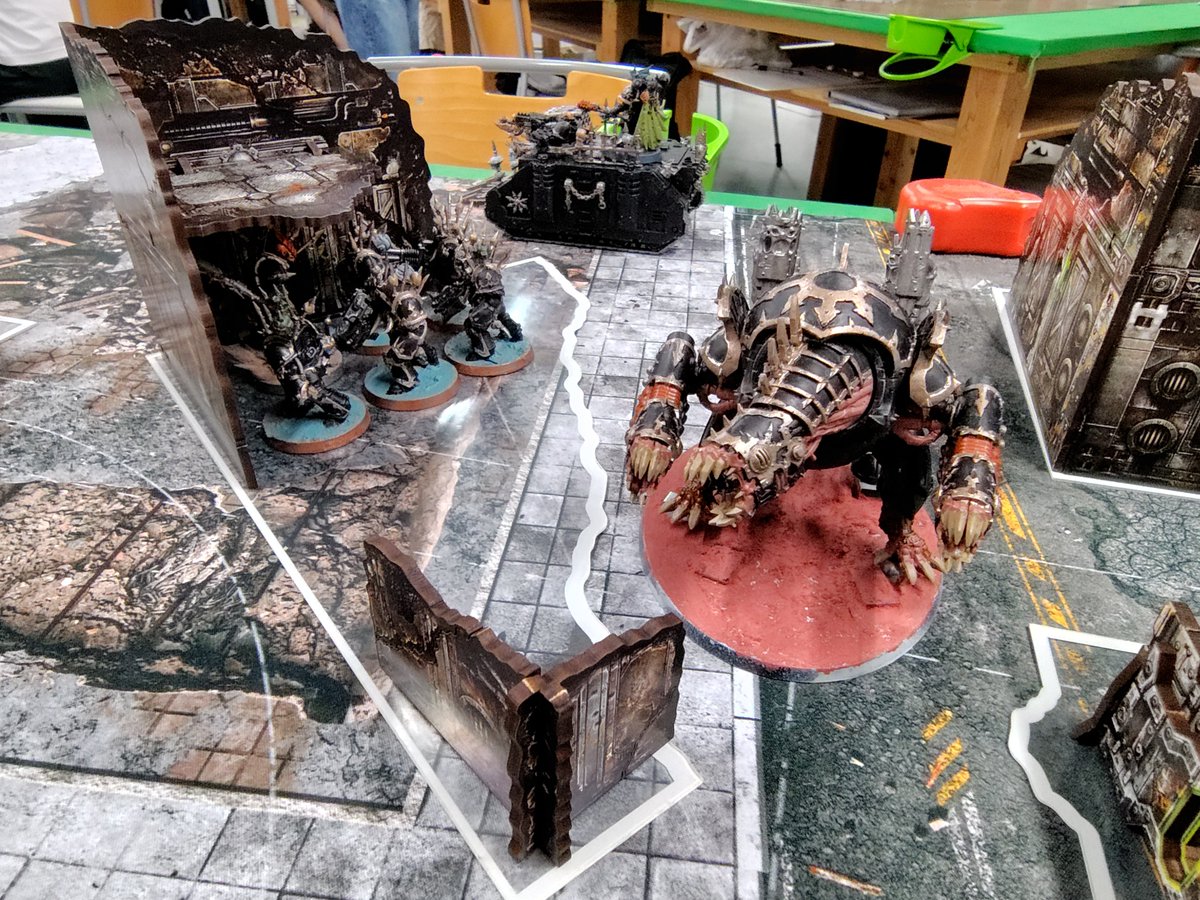 ProjectMf2's tweet photo. (ﾟ∀ﾟ)/トーナメントの熱気にも負けず、ミニ森でも「ＷＨ40K」が続々バトル開始♪ https://t.co/ARd9lJAsIl