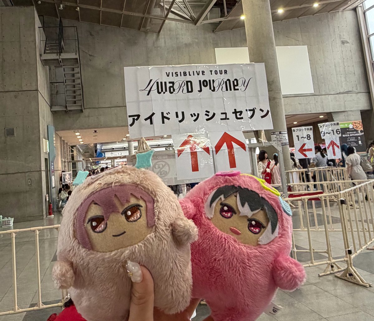 rikka_ot's tweet photo. 幕張着きました！！
今日と明日いるのでお会いできる方ぜひ会いましょ〜🫶🏻 https://t.co/gsvzOXZHbU