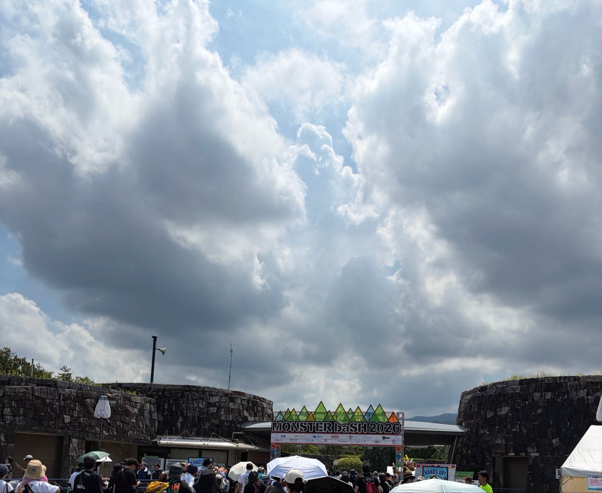 ylosq4's tweet photo. 夏フェスやぁぁー https://t.co/eHDTaZGVJh