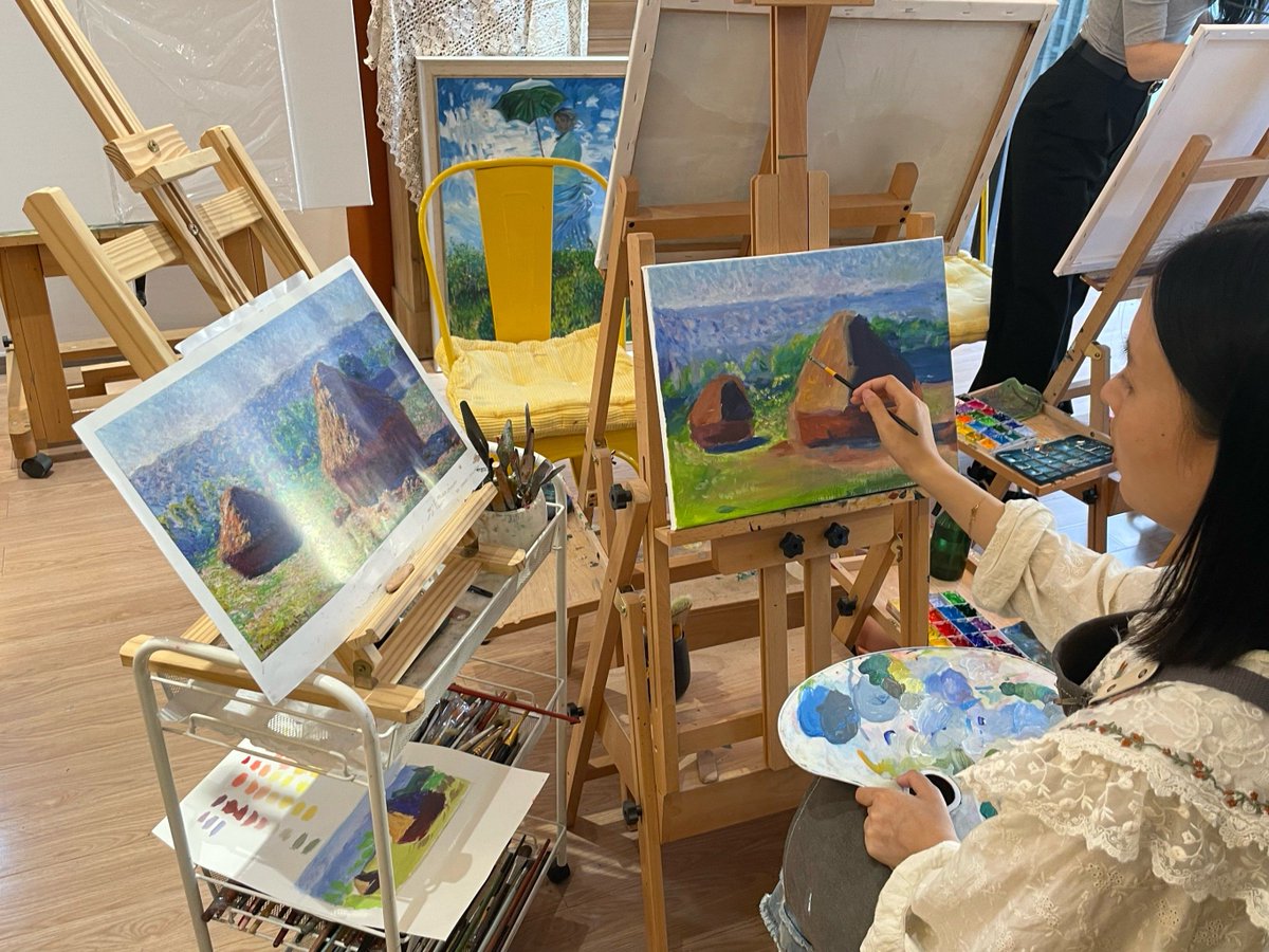 Arm07854524's tweet photo. Immersive street art workshop today at 3 PM! Grab your brushes u0026 create your own vibrant mural slice—all supplies provided, perfect for beginners! https://t.co/SRXYq9yTxg