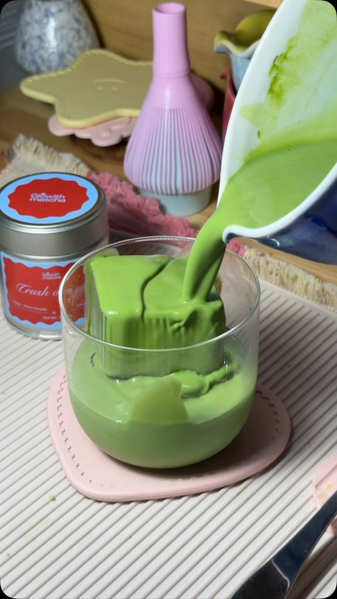 glowithmatcha_'s tweet photo. “We’re out of cheese” I typed as I made my first post in the subreddit…
“Your post has been removed for trolling”, the moderator, a dairy fascist https://t.co/oBnC7SqM2L