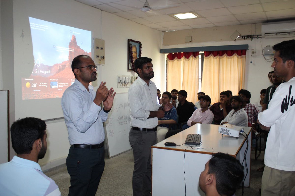 HydUniv's tweet photo. 📚 Gateway to Knowledge!
The Indira Gandhi Memorial Library (@UoH) hosted a Library Orientation for SEST engineering students! 🎓✨
Focusing on e-resources, research databases & anti-plagiarism tools to empower scholars. 💡📖
Read more at : https://t.co/LylqMTuaMu
#UoH #LibraryOrientation #HigherEd #Research #CampusUpdates #StudentLife
@EduMinOfIndia @JoshiPralhad @ugc_india @mygovindia @PIB_India @PTI_News