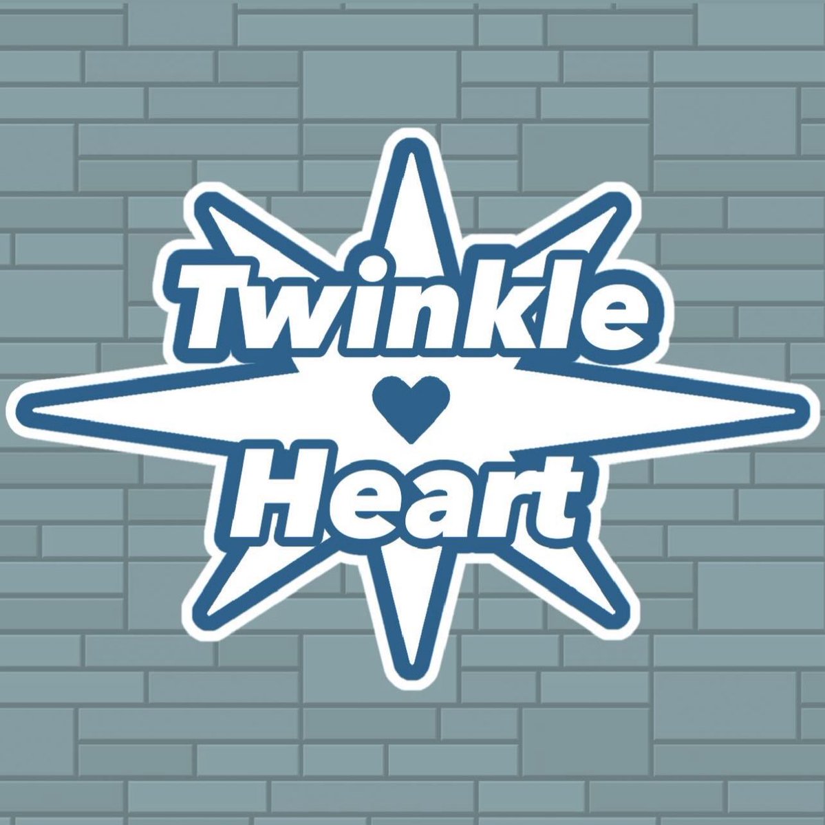 okiTwinkleHeart's tweet photo. 今日8月22日(土)No.234
✨Twinkle💖Heart✨

今週末がやって参り来ました！
そして週明けには台風の影響がありそう！
なので台風が来る前に皆で乾杯🍻しましょう。

今夜はかずなりとヘルプ22時オープン
まなぶは遅番で出勤
皆さんお待ちしてます。

カード決済.Edy.ID.Quick.au.楽天.PayPayでの対応可 https://t.co/mvV83YALgm