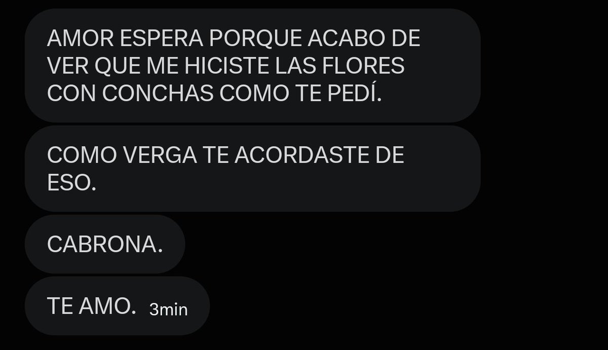 NoctraInferno's tweet photo. Mi esposa al ver lo que le hice por nuestro primer mesiversario.
La amo tanto. 🖤 https://t.co/RO9MrG63Oh
