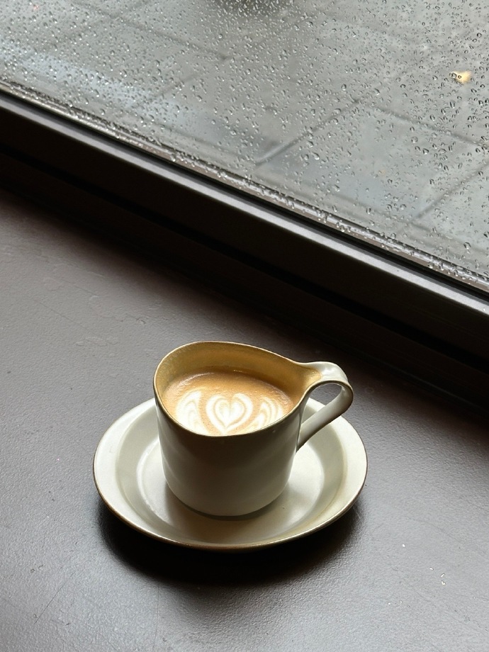 xXTCConrad's tweet photo. Today I sat by the window, sipping hot coffee while watching the rain tap the glass—suddenly all the busy stuff faded, just me and this quiet little moment , https://t.co/fmVBRxeSVn