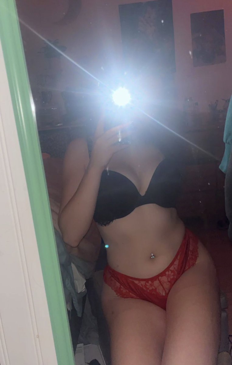 MermaidLanna's tweet photo. I Look Better With It Off 😉😘

https://t.co/zRojHyB4yG https://t.co/lfgFtrREIi