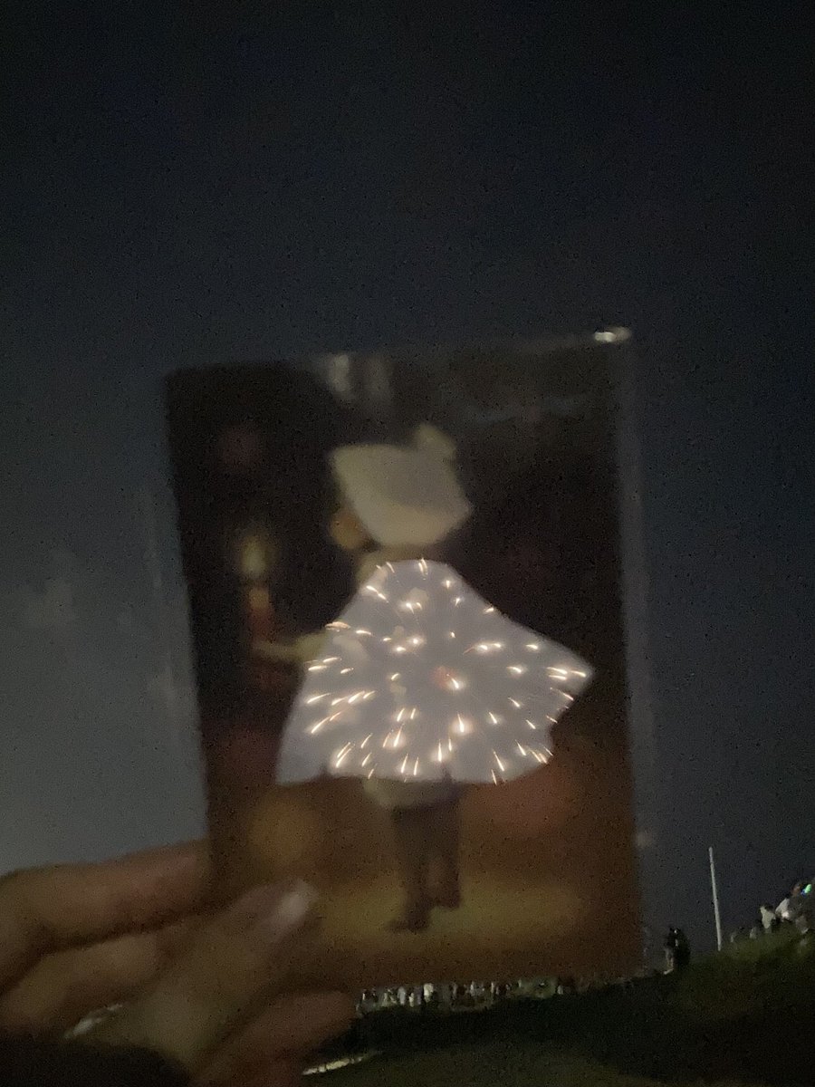 tea76455's tweet photo. 花火〜🎆
#thatgamecompany
#Sky星を紡ぐ子どもたち https://t.co/lt3DUHHVid