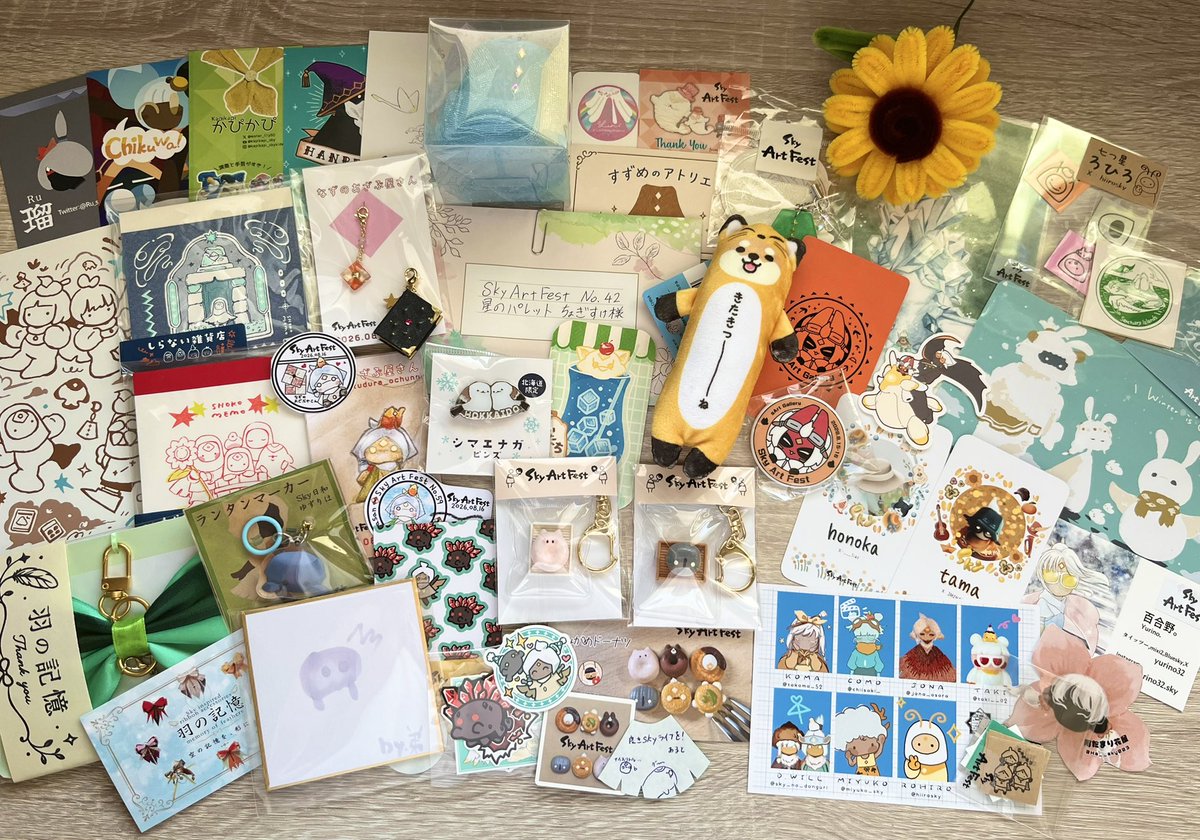 chogisuke's tweet photo. ArtFest差し入れと戦利品🕊️✨
本当に本当に楽しかった🙌
うちの子達のお迎えも嬉しかったし、皆さんの素敵可愛い作品をゲット出来て嬉しすぎた🥰💗宝物が増えました💎
先週の今頃は〜と思い出しながら作品眺めてます！

またArtFest開催してほしい〜🦀🎨

#SkyArtFest
#SkyArtFest2026 https://t.co/xaNpqhuJcm