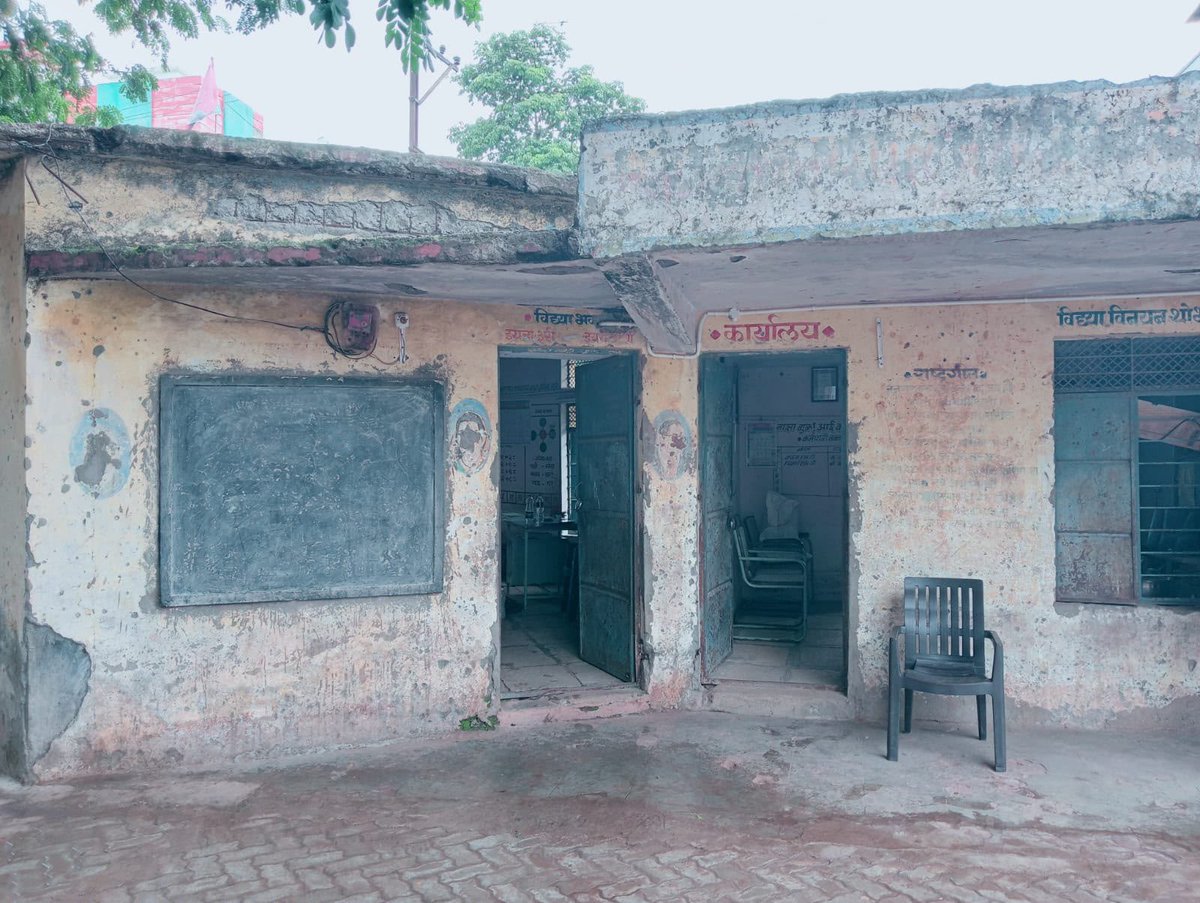 abhijeet_dipke's tweet photo. State of the art building https://t.co/UHXjOfhaep