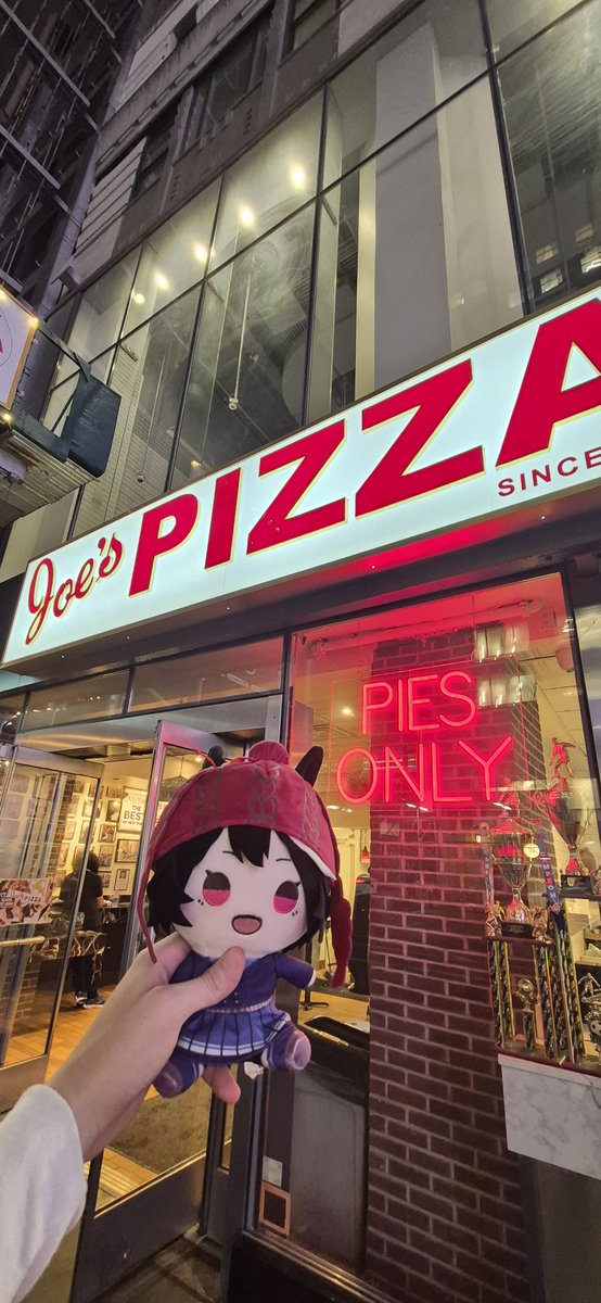 Lunox_'s tweet photo. NYC https://t.co/9f8qvDt7kf