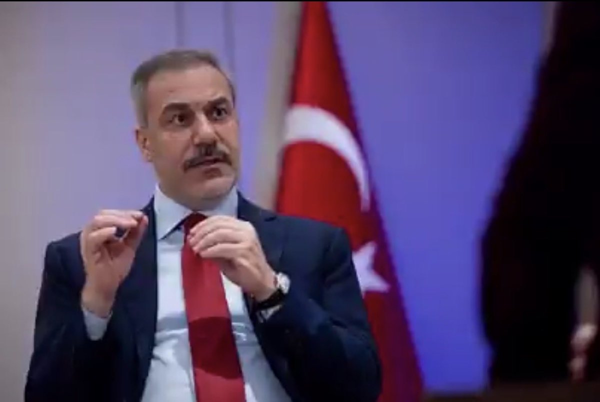 SIDDIKYILDIRIMM's tweet photo. #وزير الخارجية #السوري الشيباني:

"ليس لإسرائيل الحق في تحديد من تختار سوريا حليفاً أو شريكاً؛ فتركيا حليفٌ للشعب السوري منذ 14 عاماً." https://t.co/p1lLOUu7Uy