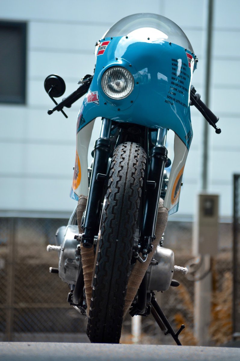 mama_html's tweet photo. 鉄雄のバイク感
https://t.co/iKIZaPtzzO https://t.co/ZzmkUoaRNr