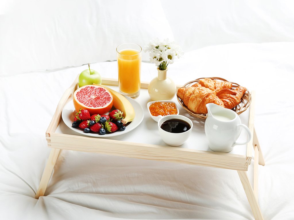 GrulkeTilo's tweet photo. @LGLegs Q Breakfast is ready just for you, I'll bring it to your bed. https://t.co/O3wqftFMK3