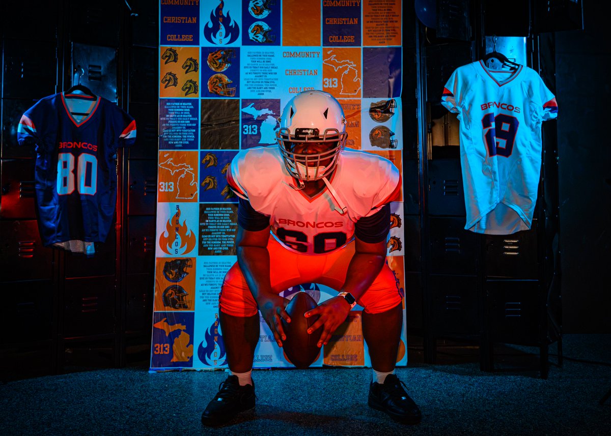 CCCBroncos2026's tweet photo. Out here 🤎💪🏻💙🔥🏈 https://t.co/EMAdXCjXWR