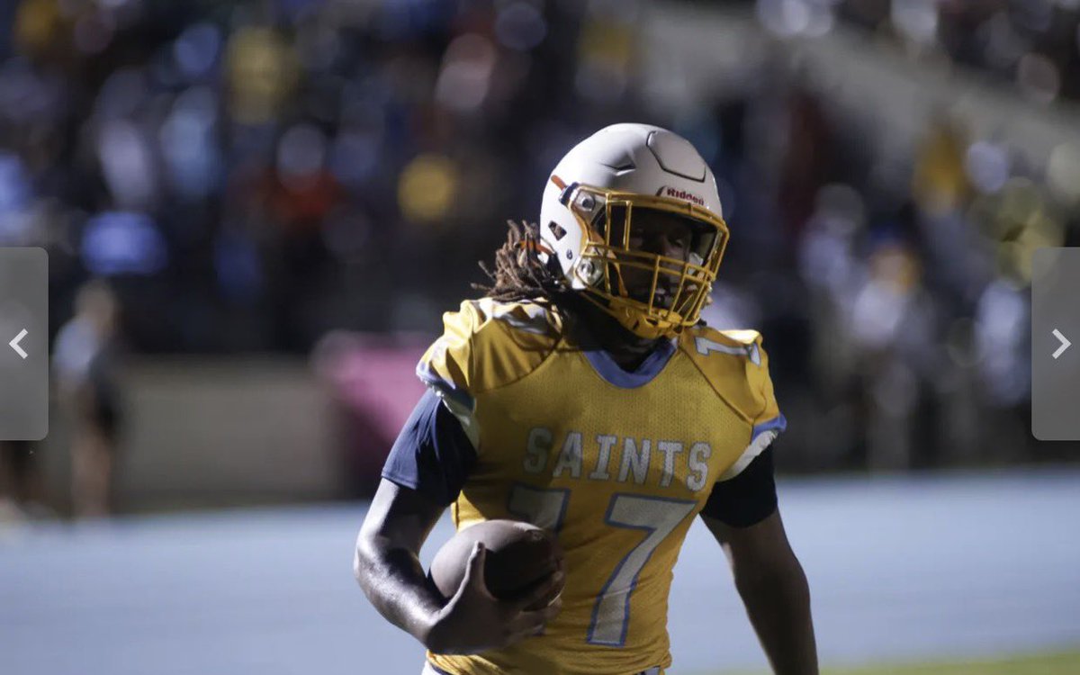 Rep1Exposure's tweet photo. Congrats to the Selma Saints on big win #1. Shout-out to Coach Moody (@cjmoody88), @Kolemoody1 @DaonlyCed @Mike_Hosea13 @JamalVinson_ @showtimezkj5 @4__times &amp; the rest of the squad! Tag anyone I missed in the comments! #SelmaStrong  | Credit @SelmaTimes for photos https://t.co/9t84X8R31z