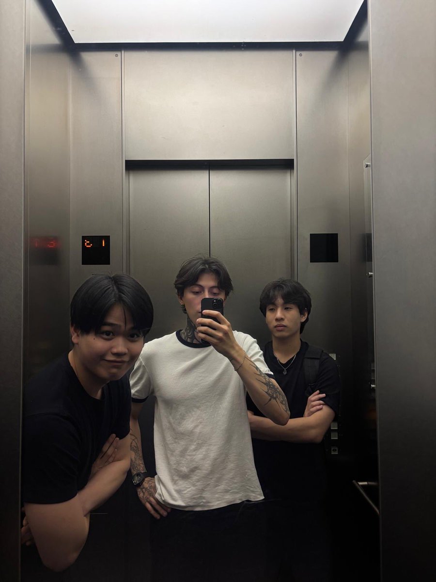 0xkenSZN's tweet photo. $SOL 100 ↗️ https://t.co/Gf3cUYpaa2