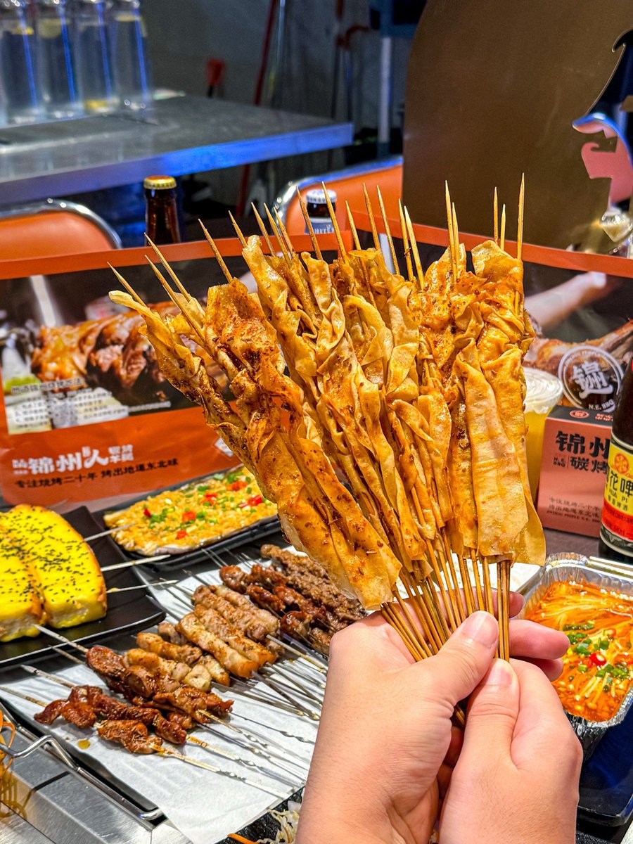 shrnermdhn's tweet photo. Craving savory street food Grilled skewers with charred veggies and juicy meat—perfect quick bite for the afternoon! https://t.co/ot07QmVc3Q