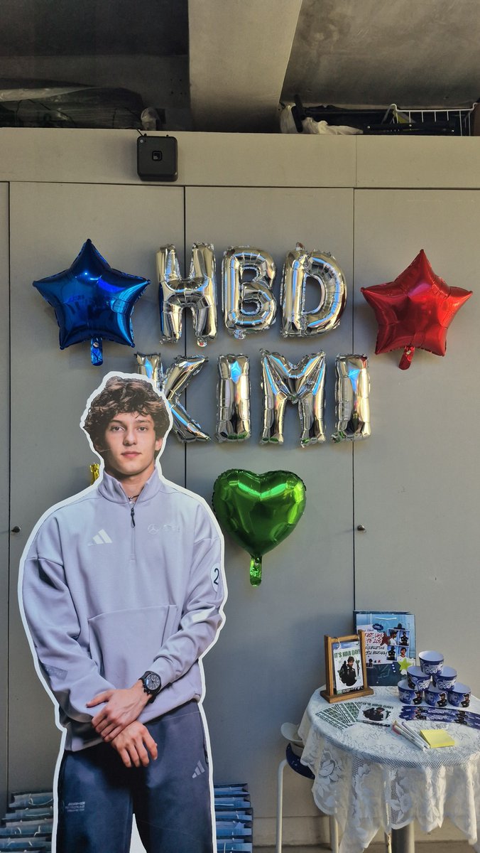 no1liikeme8_8's tweet photo. Take a look at Kimi Antonelli Birthday Cafe Event in Jakarta! 🏁🏎

#FastLaneTo20s #Bologna_Kid_Day https://t.co/DD7P2OeHOu