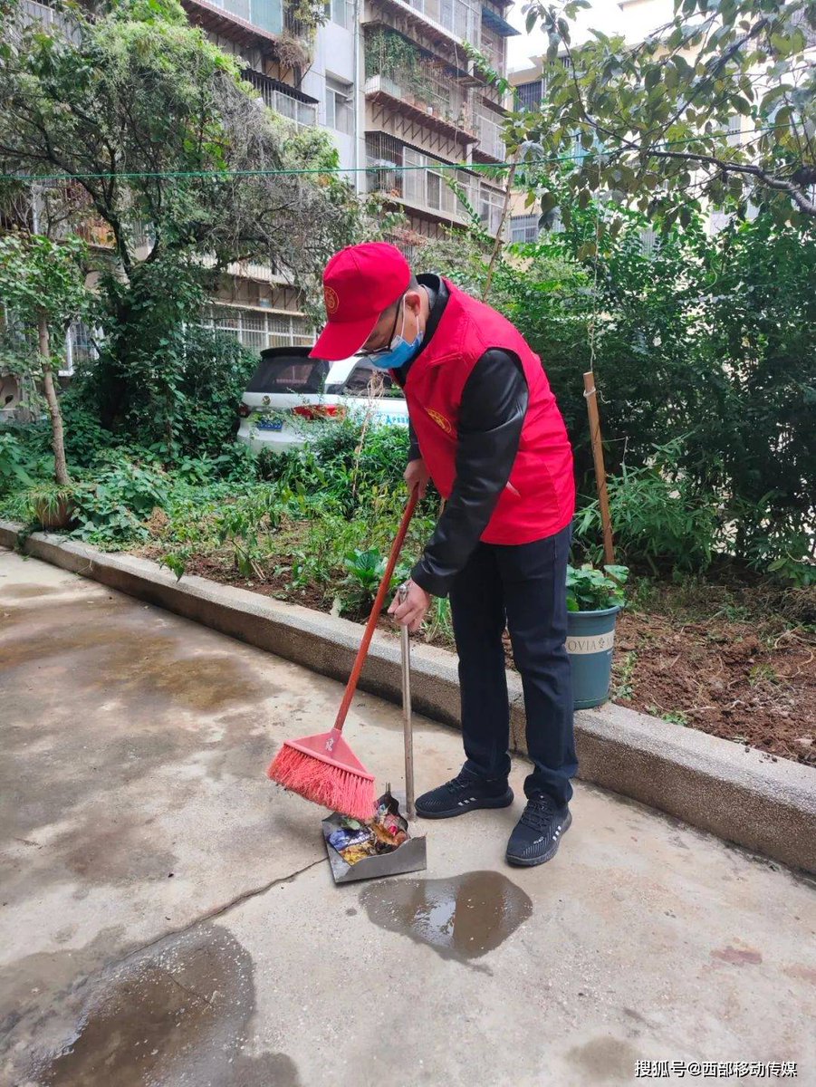 IsaiahS2501's tweet photo. Join our community street clean-up this Sat 9AM at Central Park! Grab gloves u0026 bags, bring your neighbors for a greener neighborhood—free snacks u0026 small gifts for all volunteers!， https://t.co/dToXd20L4n