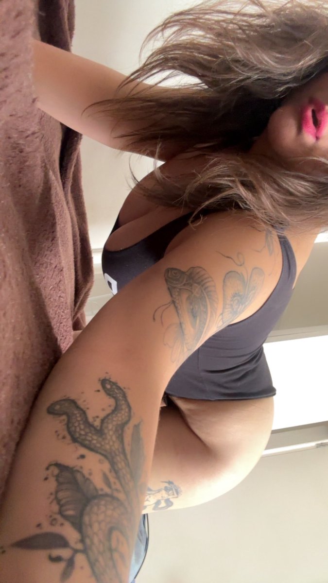 smellslikebere's tweet photo. Free sub 🩵

https://t.co/GI9leaW3V6

#OnlyFans #nsfw #WeekendPlans #sexy #ontop #tattoo #tattooedgirl https://t.co/7bBDmiHijf