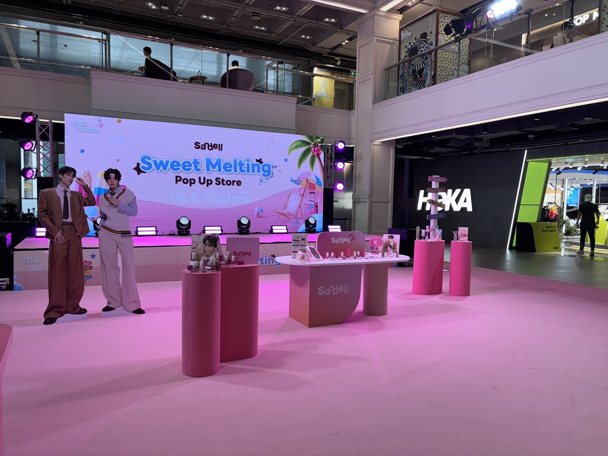 mupingisthebest's tweet photo. เจอ ตฟว. ยืนอยู่สยาม (ไม่เรียลไทม์ฮะ)
#SANDELL
#SandellPopUpStore
#SweetMeltingxTleFirstone https://t.co/9Ztt0d9L8G