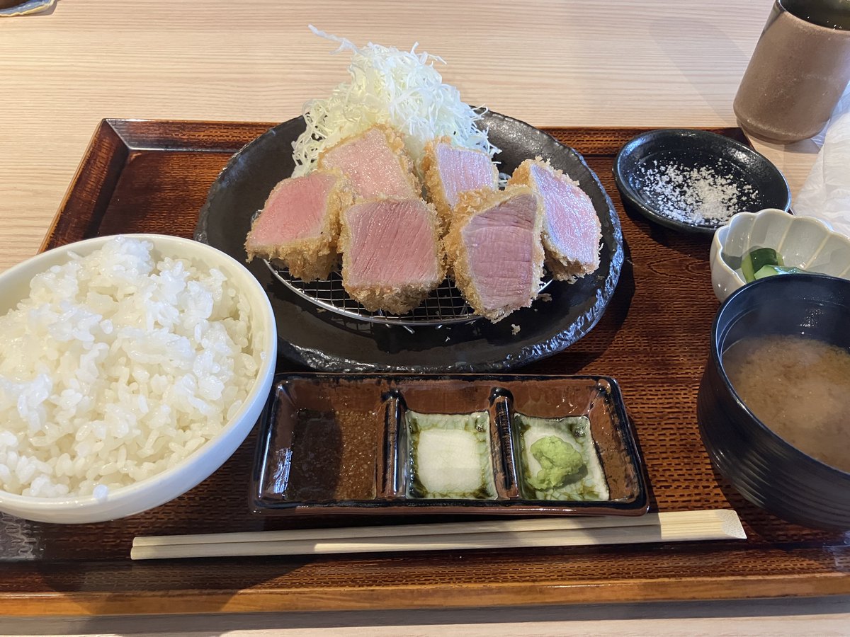 wowz333's tweet photo. 勝ちメシ🍚
やっぱおいしいなぁ✨
(*´꒳`*) https://t.co/cDpH4MCRVP