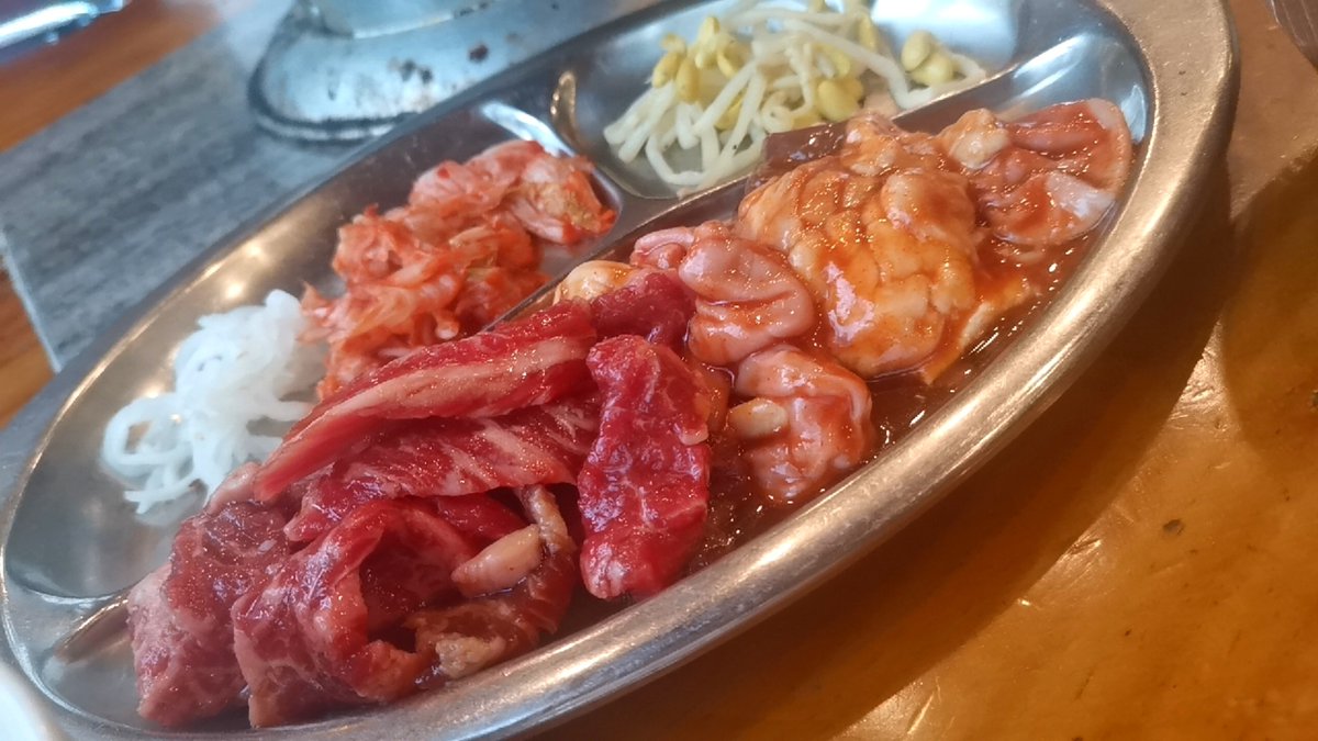 XanXusReality's tweet photo. 焼肉 永福苑 新宿・代々木店 https://t.co/2zWNYD2cSg